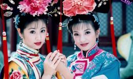 Con gái Lâm Tâm Như: 8 tuổi dùng bát mạ vàng, 1 chiếc túi đã gần nửa tỷ